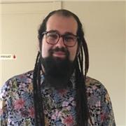 Actor y locutor con amplia experiencia se ofrece para refuerzo en voz, oratoria y comunicación